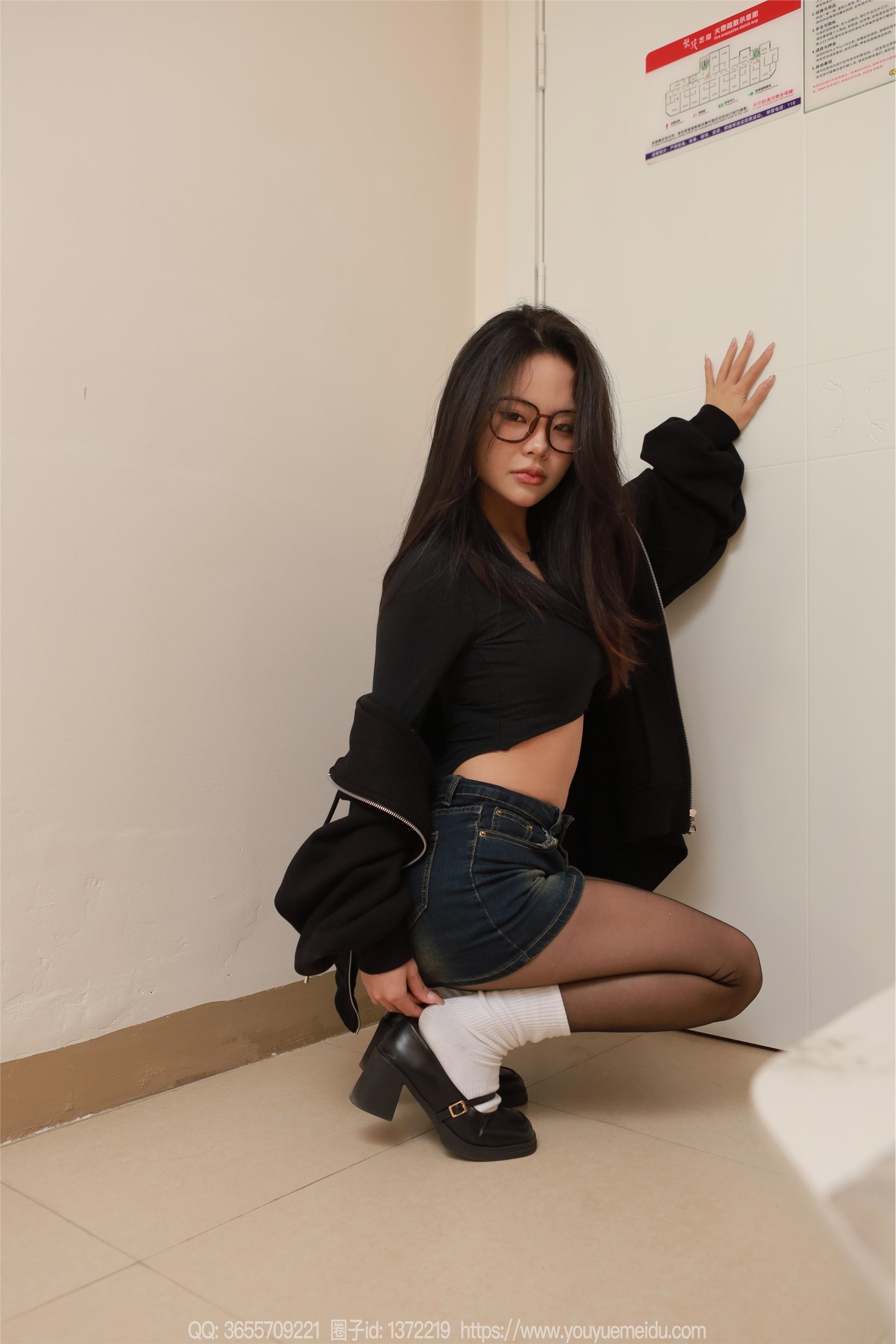 IESS异思趣向  2025.01.26 丝享家 1960 兔兔《黑丝沙发》